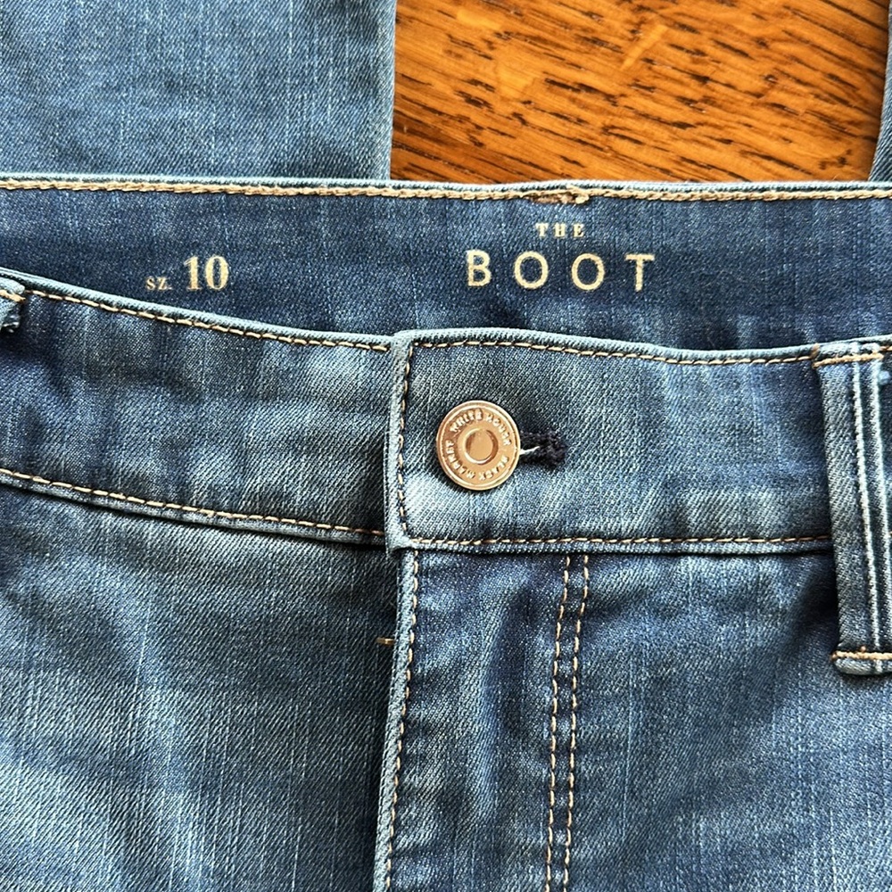 White House Black Market Bootcut Jeans - Picture 3 of 6